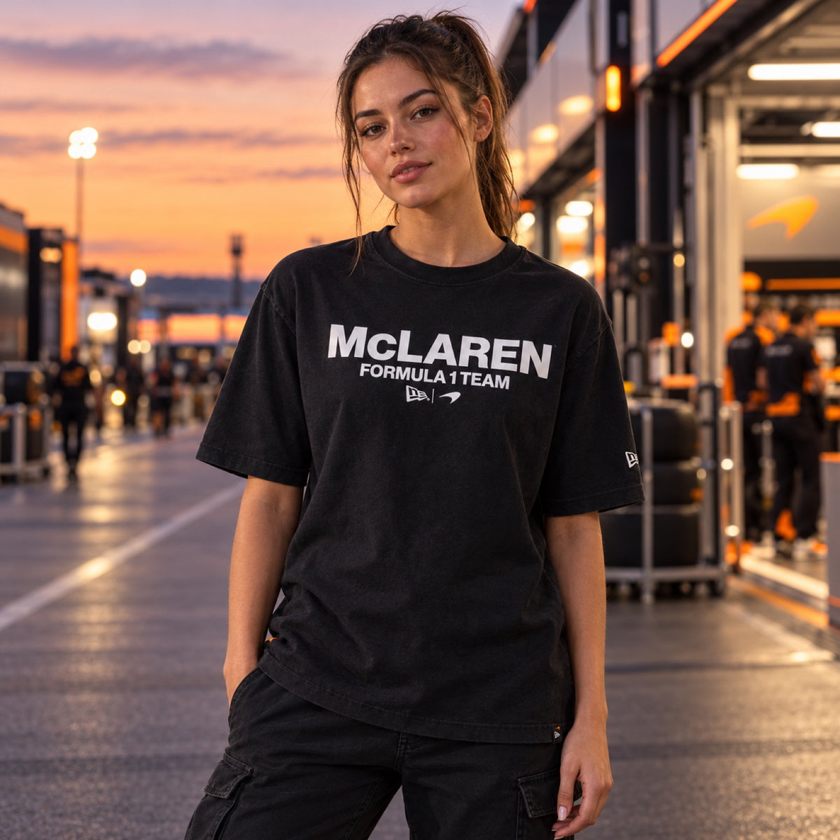 Tričko McLaren F1 NE Wordmark Casual – černé – ilustrační foto (AI)