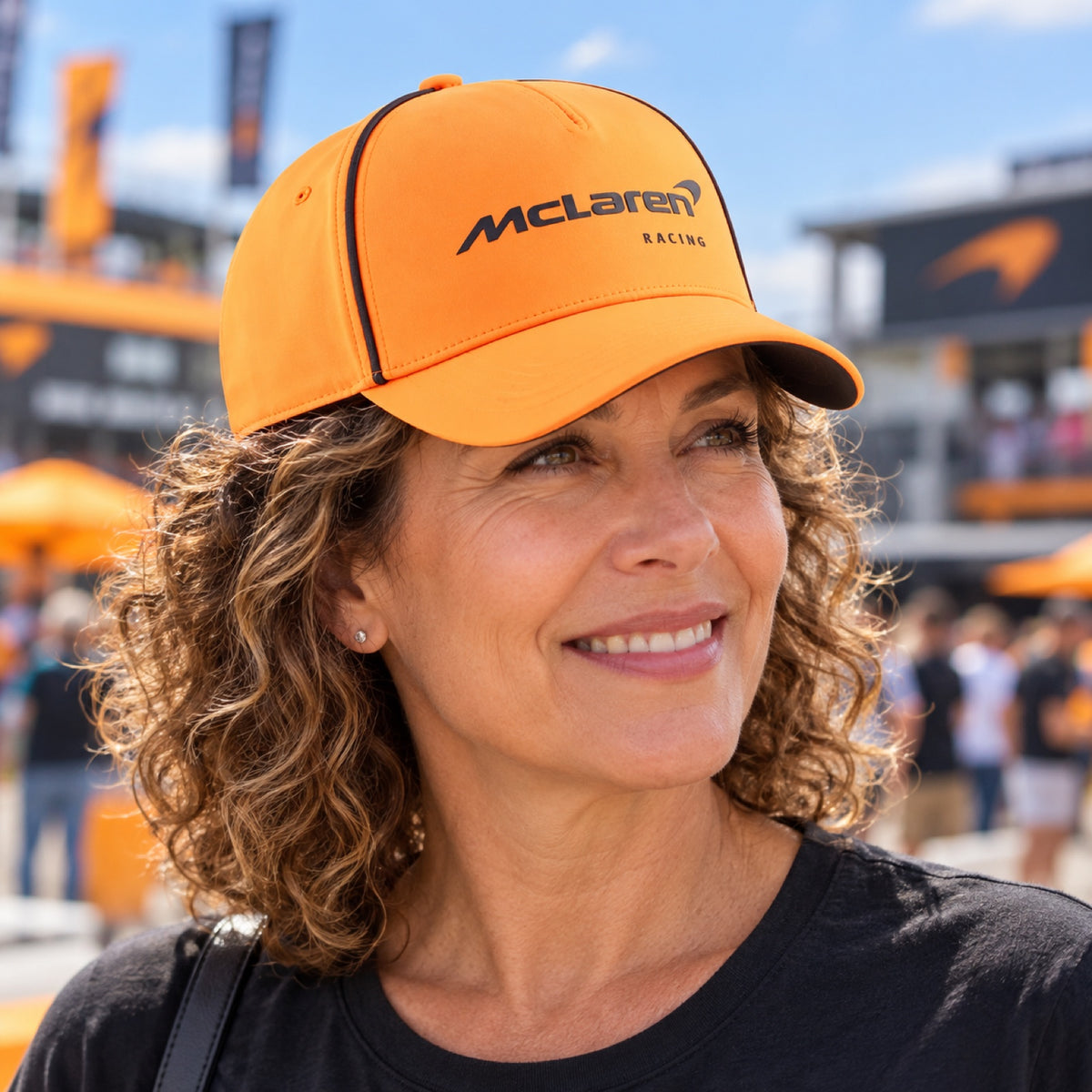 Kšiltovka McLaren F1 s logem Puma – McLaren Racing – oranžová – ilustrační foto (AI)