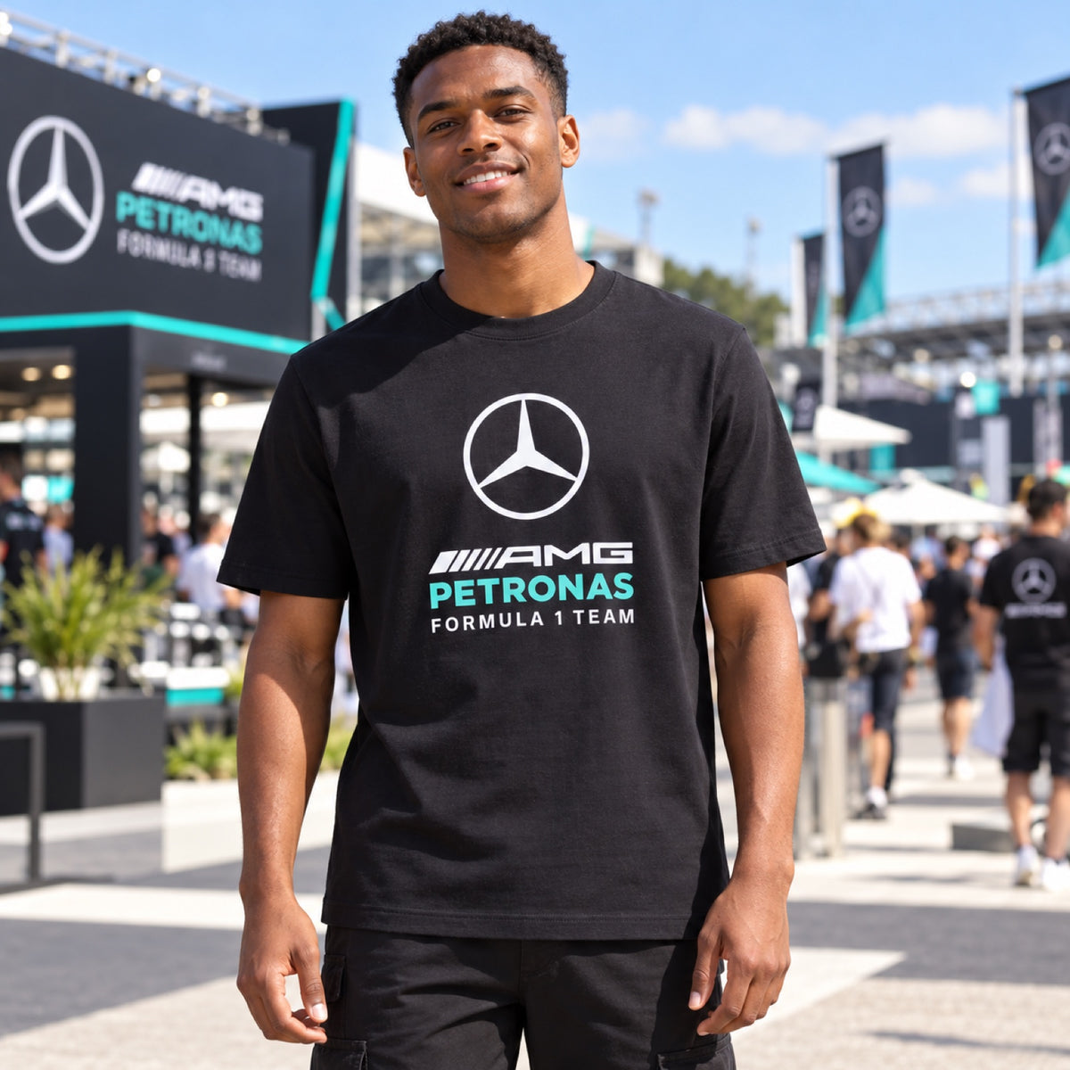Tričko Mercedes-AMG PETRONAS F1 x Adidas DNA GRAPHIC – Lifestyle Edition – ilustrační foto (AI)