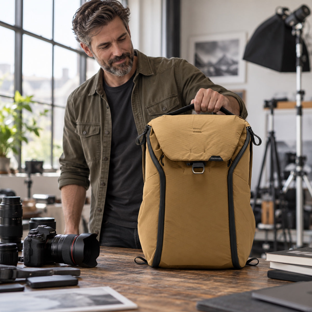 Batoh Peak Design Everyday Backpack 30L v2 – Coyote – ilustrační foto (AI)