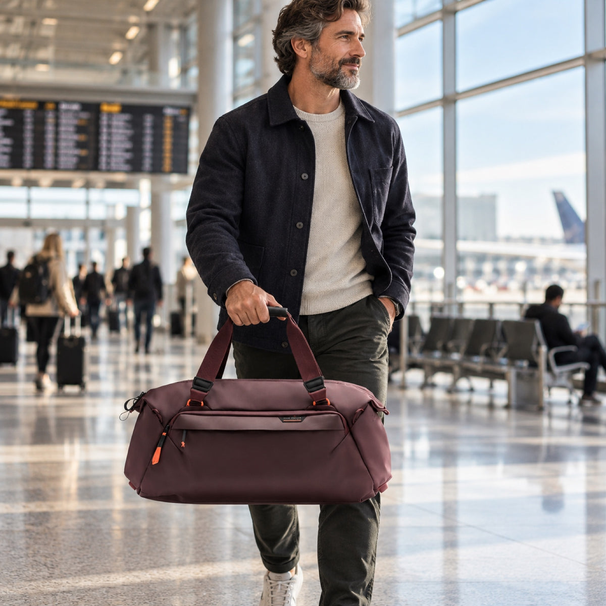 Cestovní taška Peak Design Travel Duffel 35L – Eclipse – ilustrační foto (AI)