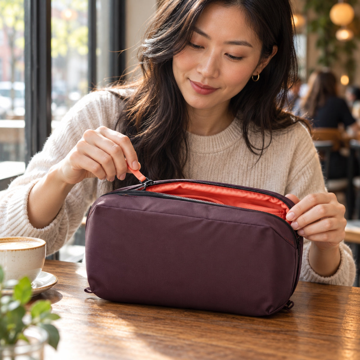 Toaletní taška Peak Design Wash Pouch v2 – Eclipse – ilustrační foto (AI)