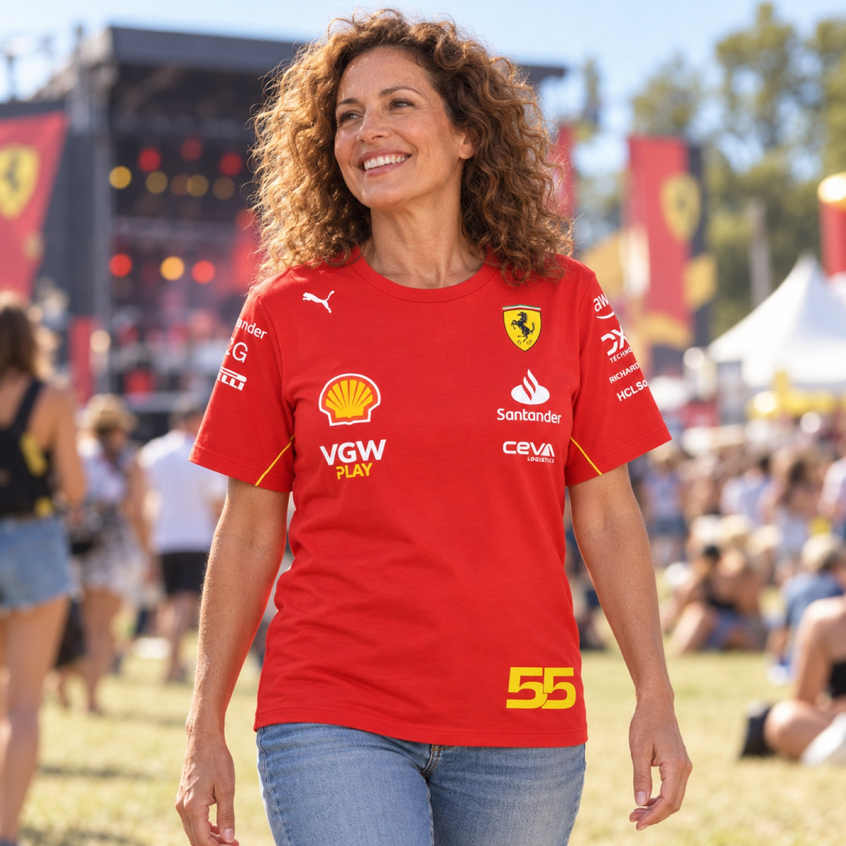Týmové tričko Carlos Sainz Scuderia Ferrari F1 – červené – ilustrační foto (AI)