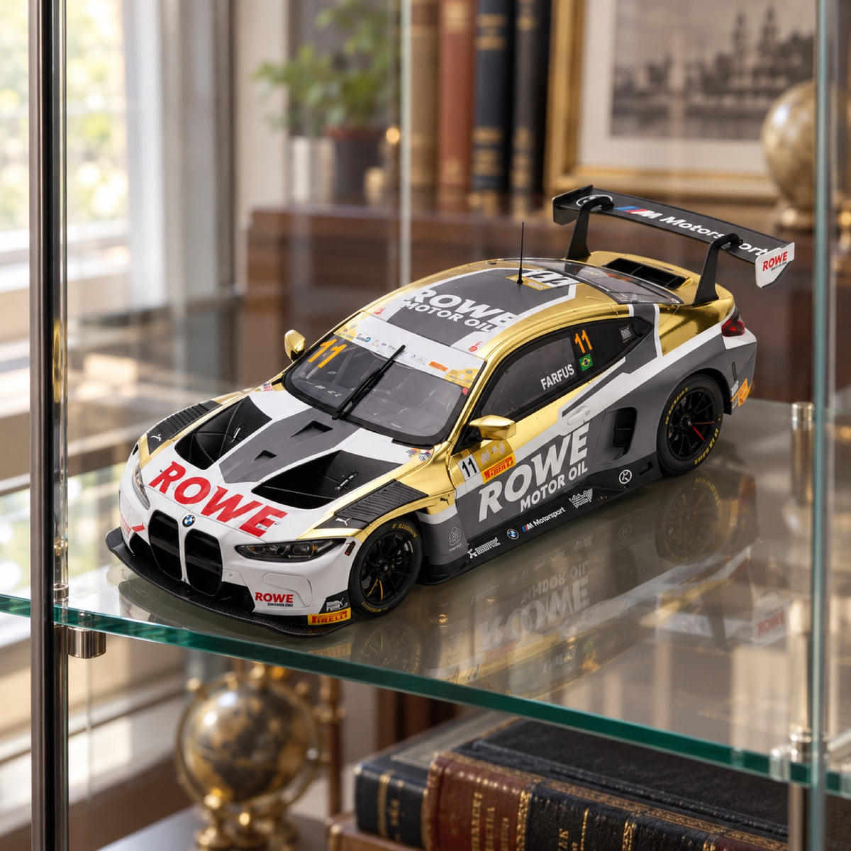 Model BMW M4 GT3 FIA GT Macau 2023 v měřítku 1:18 č. 11 – Spark – ilustrační foto (AI)