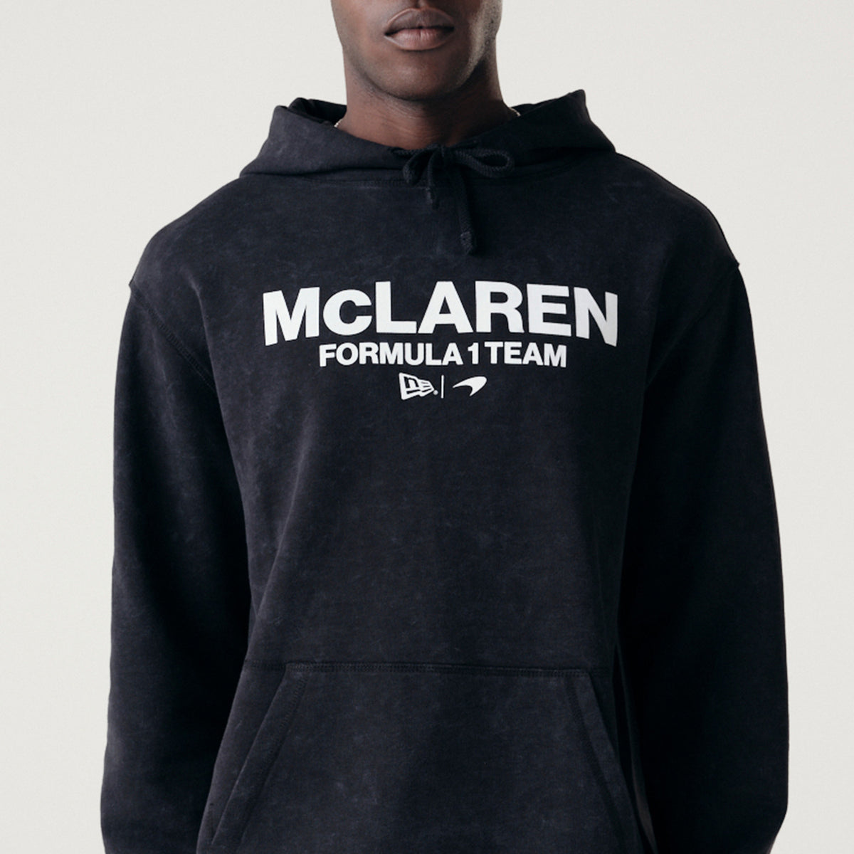 Volnočasová mikina McLaren F1 NE wordmark černá