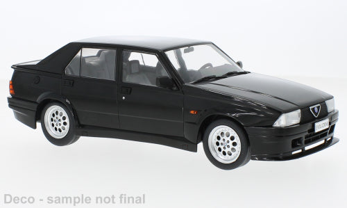 Model Alfa Romeo 75 Turbo Evoluzione černá