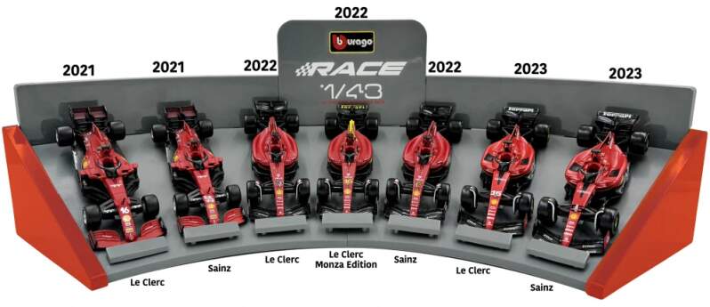 Set 7 modelů Scuderia Ferrari 1:43 BBurago - Leclerc / Sainz