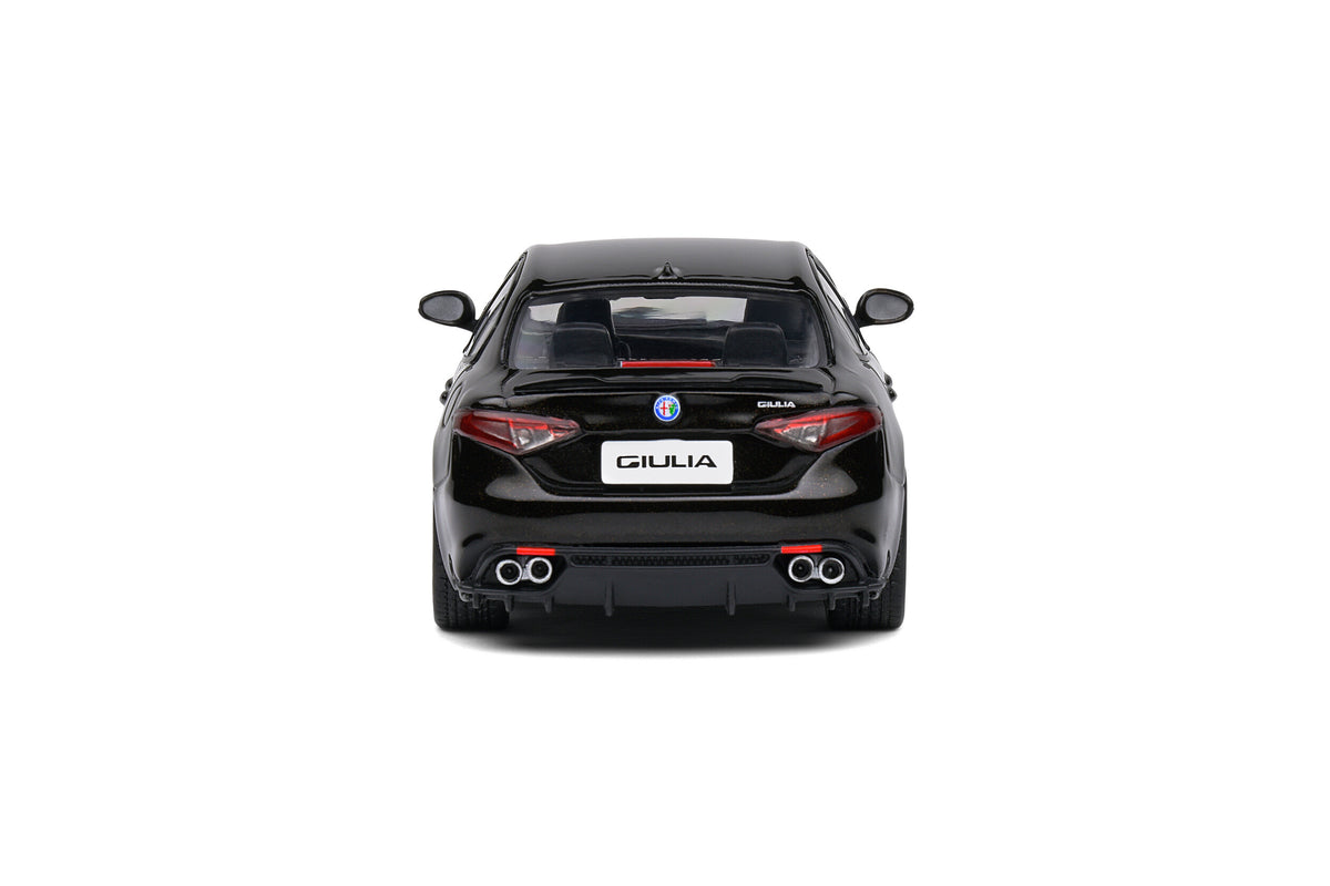 Model Solido Alfa Romeo Giulia Quadrifoglio 1:43 černá
