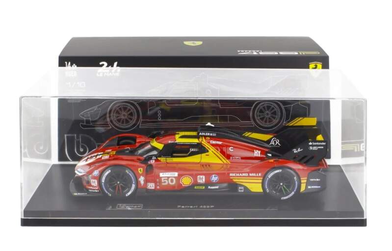 Model Bburago Ferrari 499P č. 50, vítěz Le Mans 2024, v měřítku 1:18 – edice Deluxe