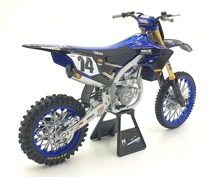 Model motocyklu Yamaha YZ 450 F č. 14 Dylan Ferrandis