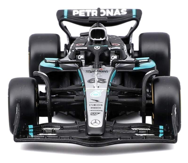 Model Mercedes AMG Petronas F1 W16 BBurago #63 George Russell 2025