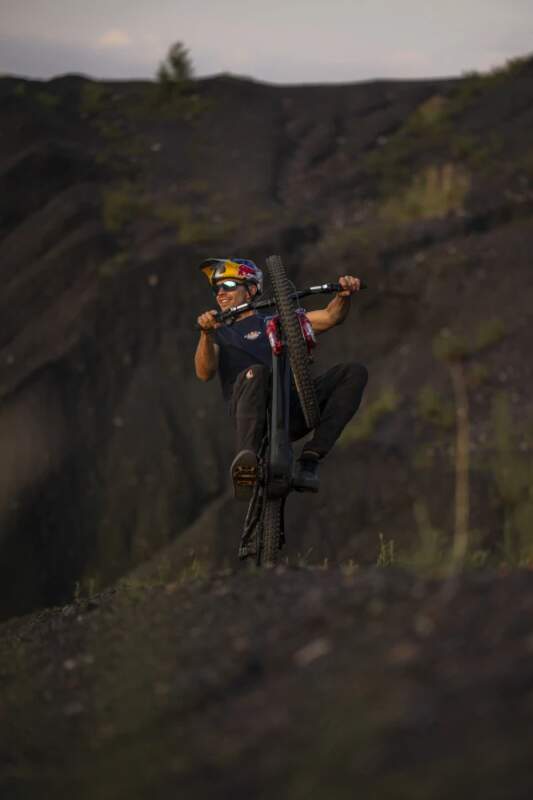 Klíčenka na krk Red Bull Rampage