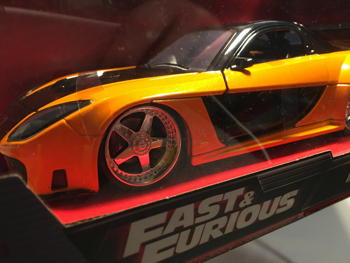 Model Rychle a Zběsile Mazda RX-7 Tokyo Drift 1:24 s figurkou
