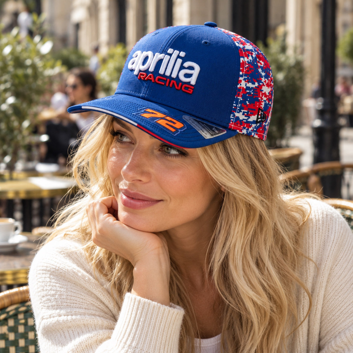 Týmová kšiltovka Aprilia Racing Marco Bezzecchi x New Era – Le Mans Edition – ilustrační foto (AI)