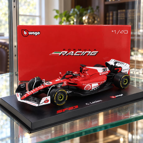Model Scuderia Ferrari SF-23 BBurago #16 Leclerc Las Vegas 2023 v měřítku 1:43 Signature – ilustrační foto (AI)