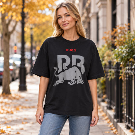 Tričko HUGO x Racing Bulls Casual – černé – ilustrační foto (AI)