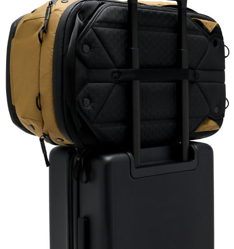 Cestovní batoh Peak Design Travel Backpack 45L Coyote