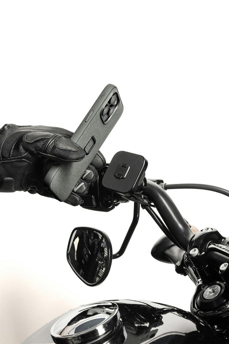 Držák na motorku Peak Design Motorcycle Mount Brake/Clutch Mount s nabíjením - černý