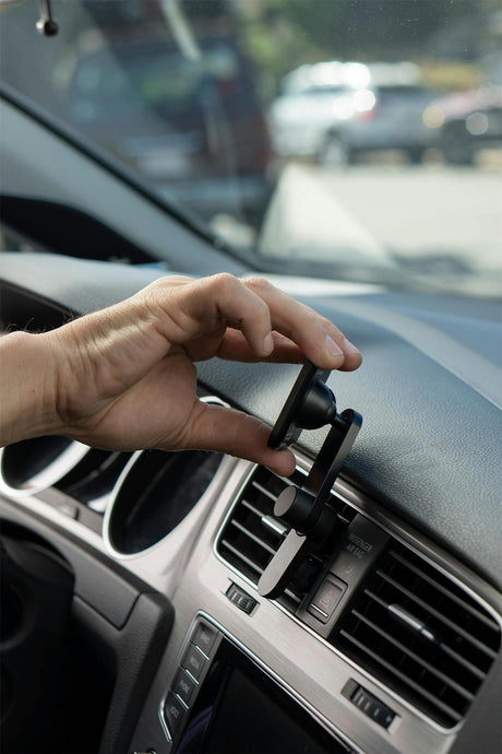 Držák do auta na mřížku ventilace Peak Design Car Mount Vent s nabíjením V2 - černý