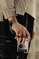 Peak Design Cuff - kožený řemínek na fotoaparát zápěstní - Black