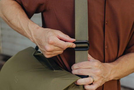Taška přes rameno Peak Design Everyday Messenger 13L - Kelp