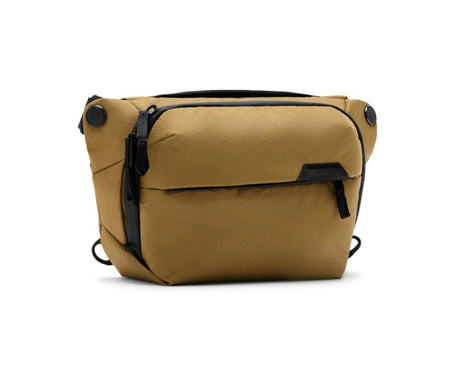 Taška přes rameno Peak Design Everyday Sling 3L v2 - Coyote