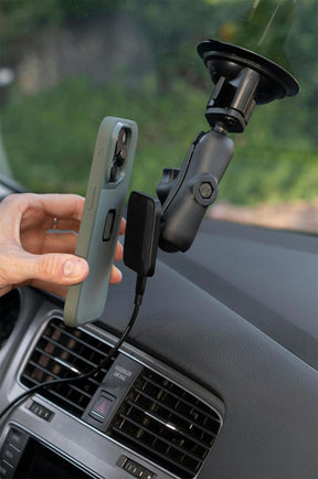 Držák do auta Peak Design Car Mount - nabíjecí adaptér s 1" kulovým kloubem V2 - černý