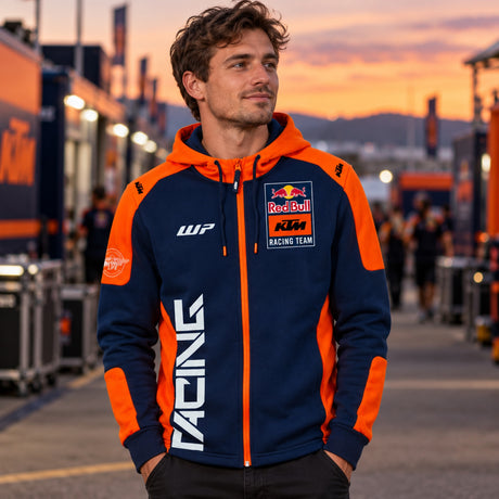 Týmová bunda KTM Red Bull Racing – ilustrační foto (AI)