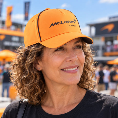 Kšiltovka McLaren F1 s logem Puma – McLaren Racing – oranžová – ilustrační foto (AI)