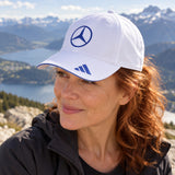 Kšiltovka Kimi Antonelli Mercedes-AMG PETRONAS F1 x Adidas – bílá, Team Edition – ilustrační foto (AI)