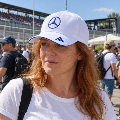 Kimi Antonelli Mercedes-AMG PETRONAS F1 x Adidas Cap – White, Team Edition – ilustrační foto 2 (AI)