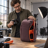 Batoh Peak Design Everyday Backpack 15L Zip – Eclipse – ilustrační foto (AI)
