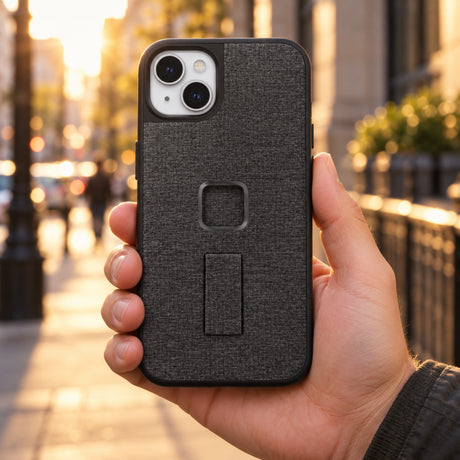 Pouzdro Peak Design Everyday Loop Case iPhone 14 Plus – Charcoal – ilustrační foto (AI)