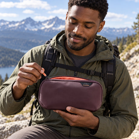Pouzdro na elektroniku Peak Design Tech Pouch Small – Eclipse – ilustrační foto (AI)