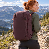 Batoh Peak Design Travel Backpack 45L – Eclipse – ilustrační foto (AI)
