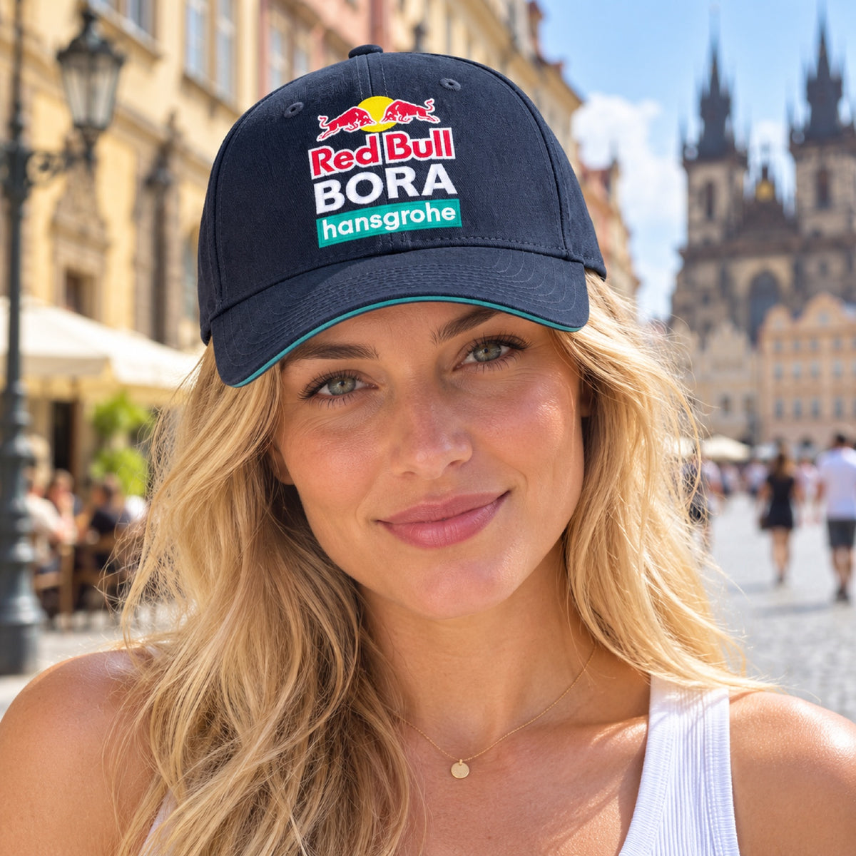 Týmová kšiltovka Red Bull Bora Hansgrohe – ilustrační foto (AI)