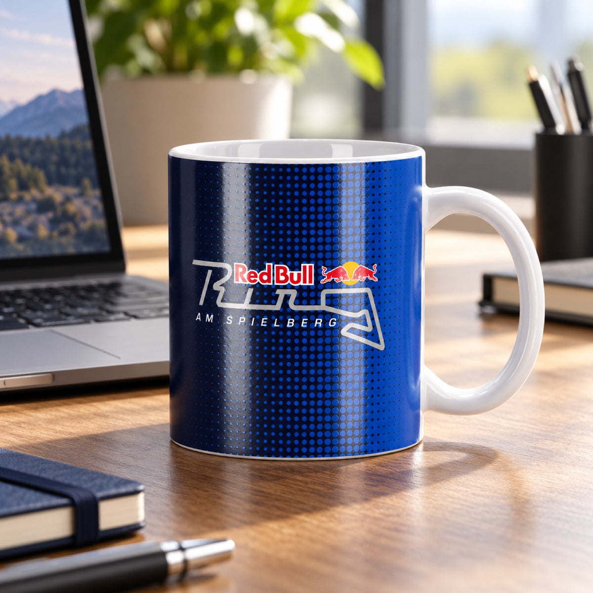 Keramický hrnek Red Bull Ring – modrý – ilustrační foto (AI)