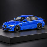 Model Solido Alfa Romeo Giulia Quadrifoglio v měřítku 1:43 – modrý – ilustrační foto (AI)