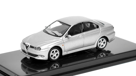 Model Alfa Romeo 156 GTA 1:87 stříbrná