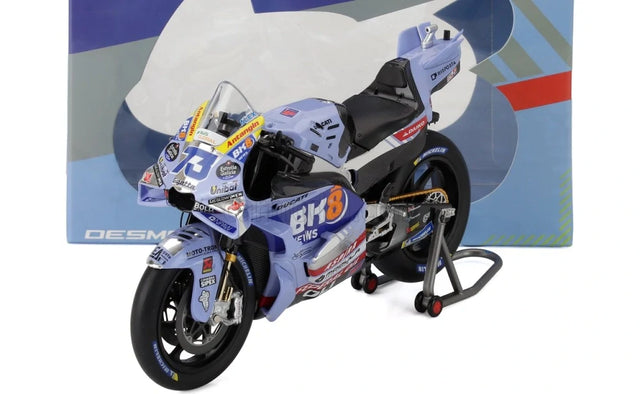 Model NZG Ducati Desmosedici GP25 Alex Marquez v měřítku 1:12
