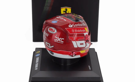 Model helmy Charles Leclerc LookSmart v měřítku 1:5 – SF Abu Dhabi 2024
