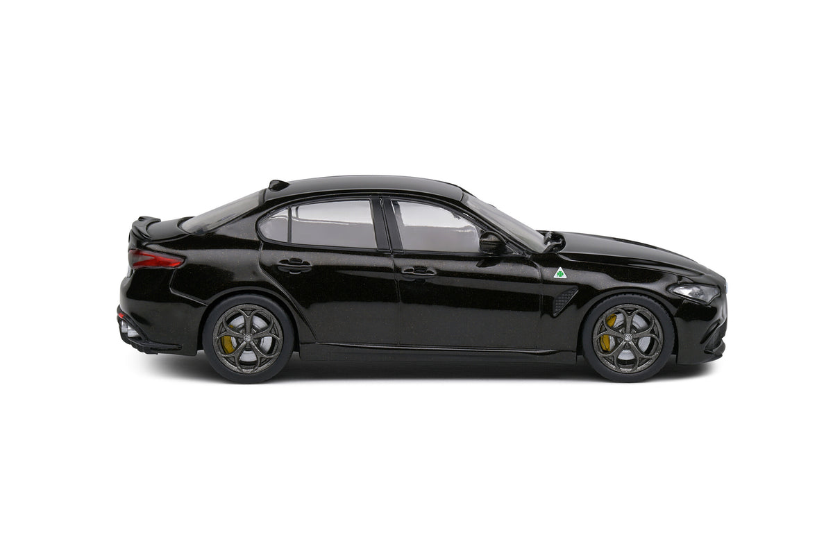 Model Solido Alfa Romeo Giulia Quadrifoglio 1:43 černá
