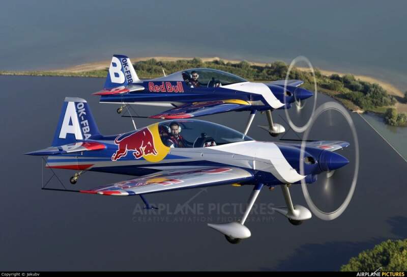 Red Bull síťovaná kšiltovka The Flying Bulls 9Fifty Icon s logem